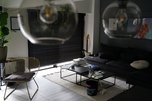 モノトーンでつくる大人モダン